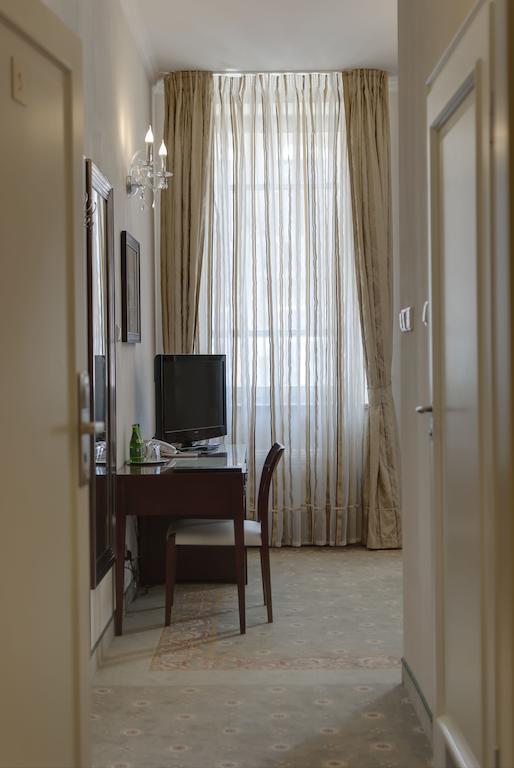 Hotel Willa Hueta เคียลเซ ห้อง รูปภาพ