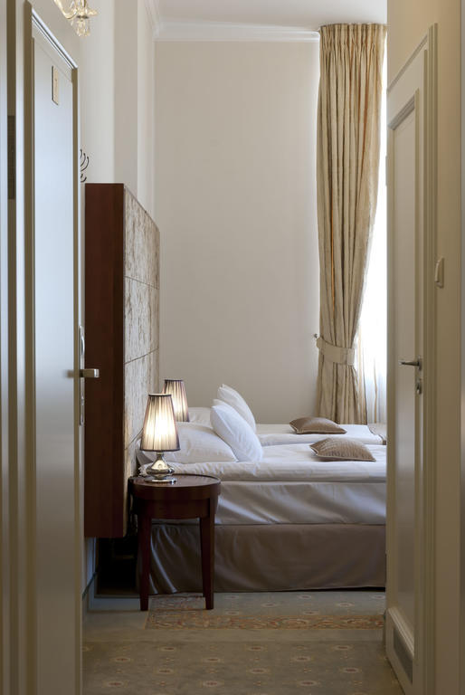 Hotel Willa Hueta เคียลเซ ห้อง รูปภาพ